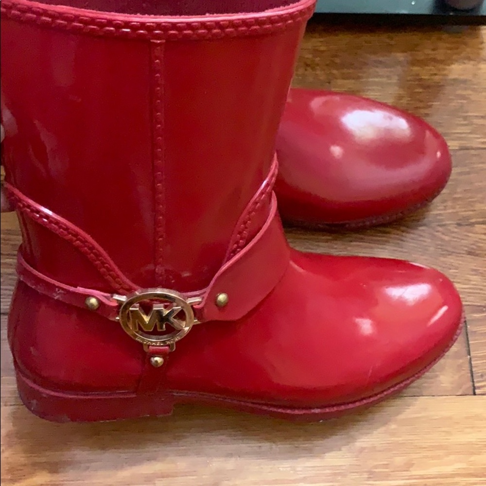 Micheal kors rain boots